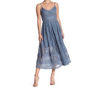 NSR Lace Eyelet Blue Strapless Zip Up Adjustable Lined Midi‎ Dress Size Medium